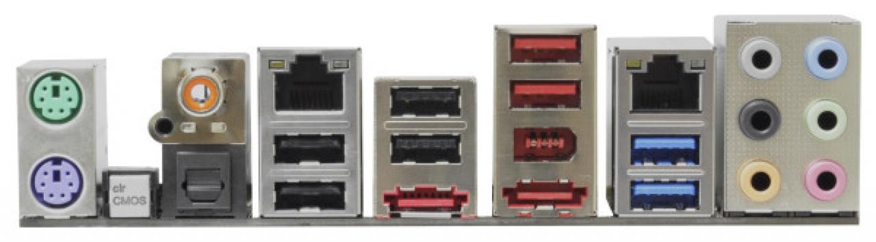 [18/07/2011] Bulldozer-Platine: Asrock Fatality 990FX Professional vorgestellt (4)