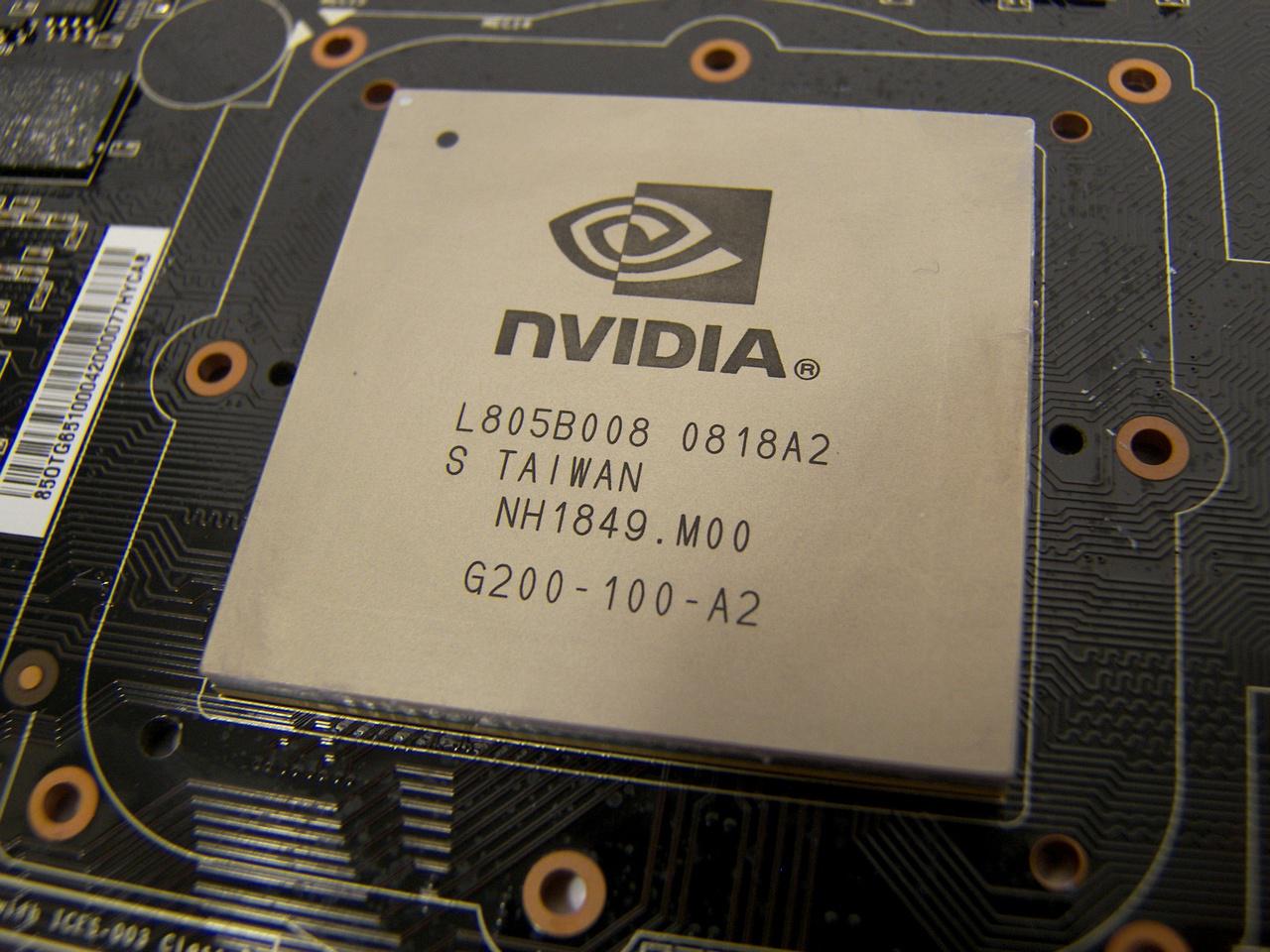 [14/07/2011] GT200-100-A2: Die Geforce GTX 260-192 muss hart mit der Radeon HD 4870 kämpfen, Nvidia senkt die Preise drastisch - bleibt aber in Sachen Fps nur Zweiter