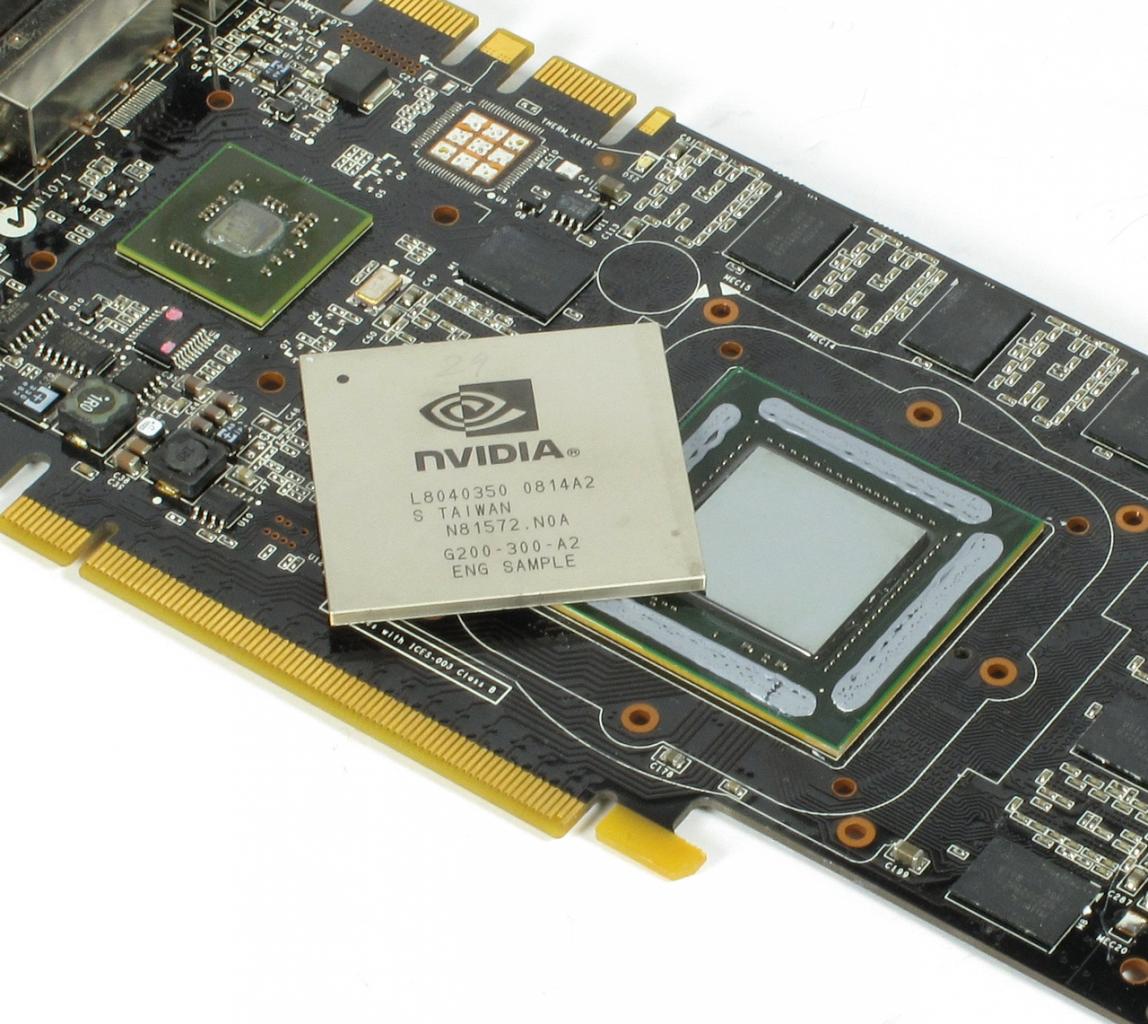 [14/07/2011] GT200-300-A2: Der monströse Chip samt 512-Bit-Speicherinterface bringt es auf 1,4 Milliarden Transistoren und wird mit Fokus auf GP-GPU-Computing entwickelt. Für Spieler ist die Geforce GTX 280 nichtsdestotrotz eine gute Wahl, Nvidia pusht zudem das hauseigene GPU-beschleunigte PhysX