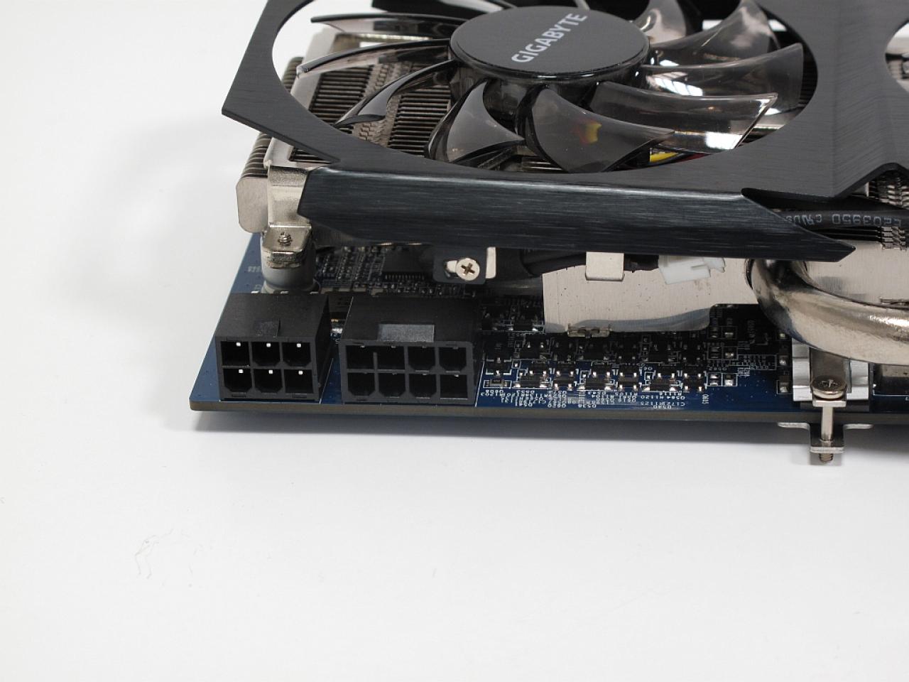 [04/07/2011] Gigabyte GTX 570 Super Overclocked (3)
