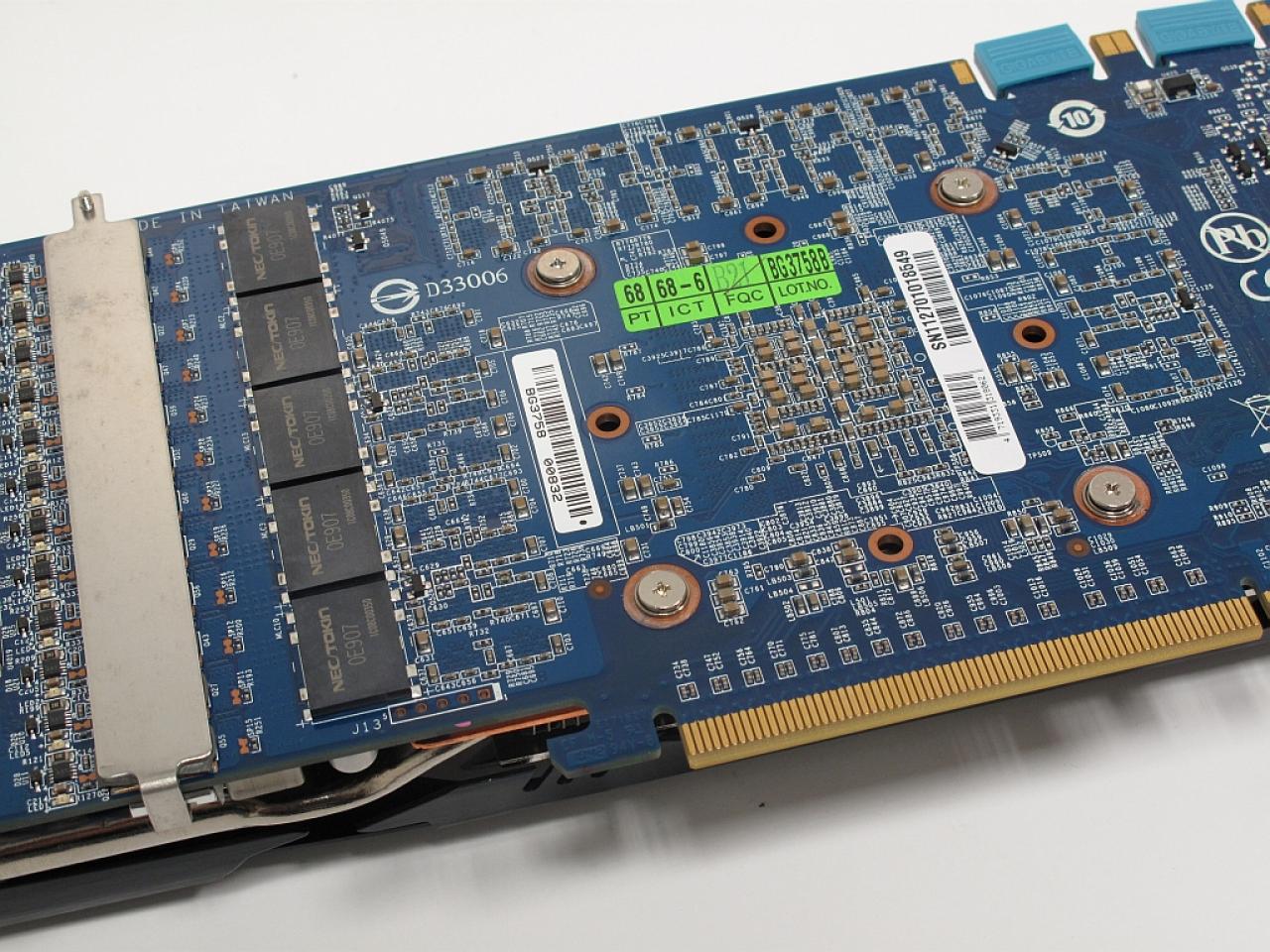 [04/07/2011] Gigabyte GTX 570 Super Overclocked (7)