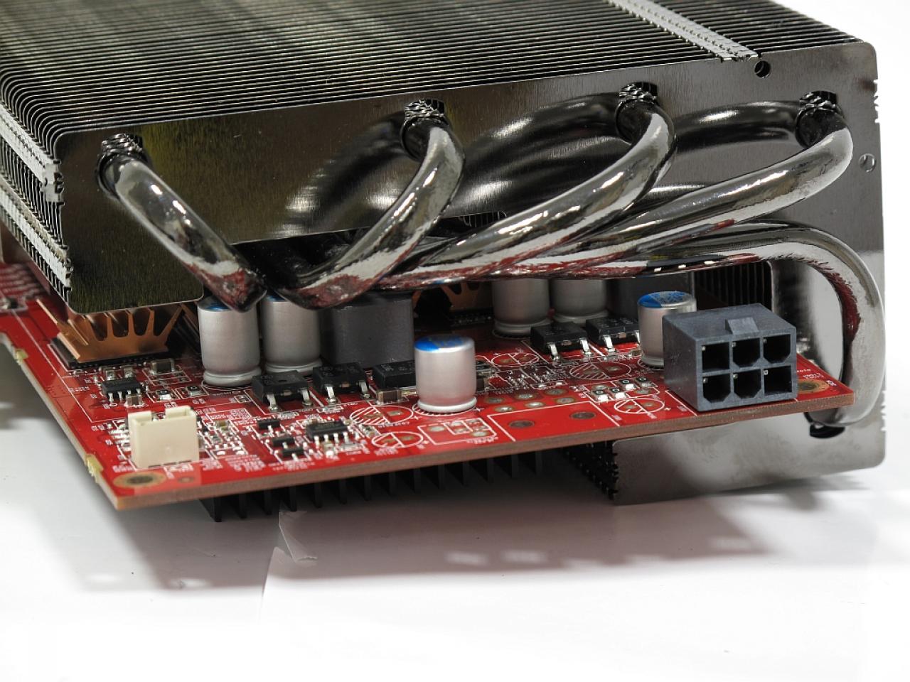 [22/07/2011] Powercolor SCS 3: Passivgekühlte Radeon HD 6850 (7)