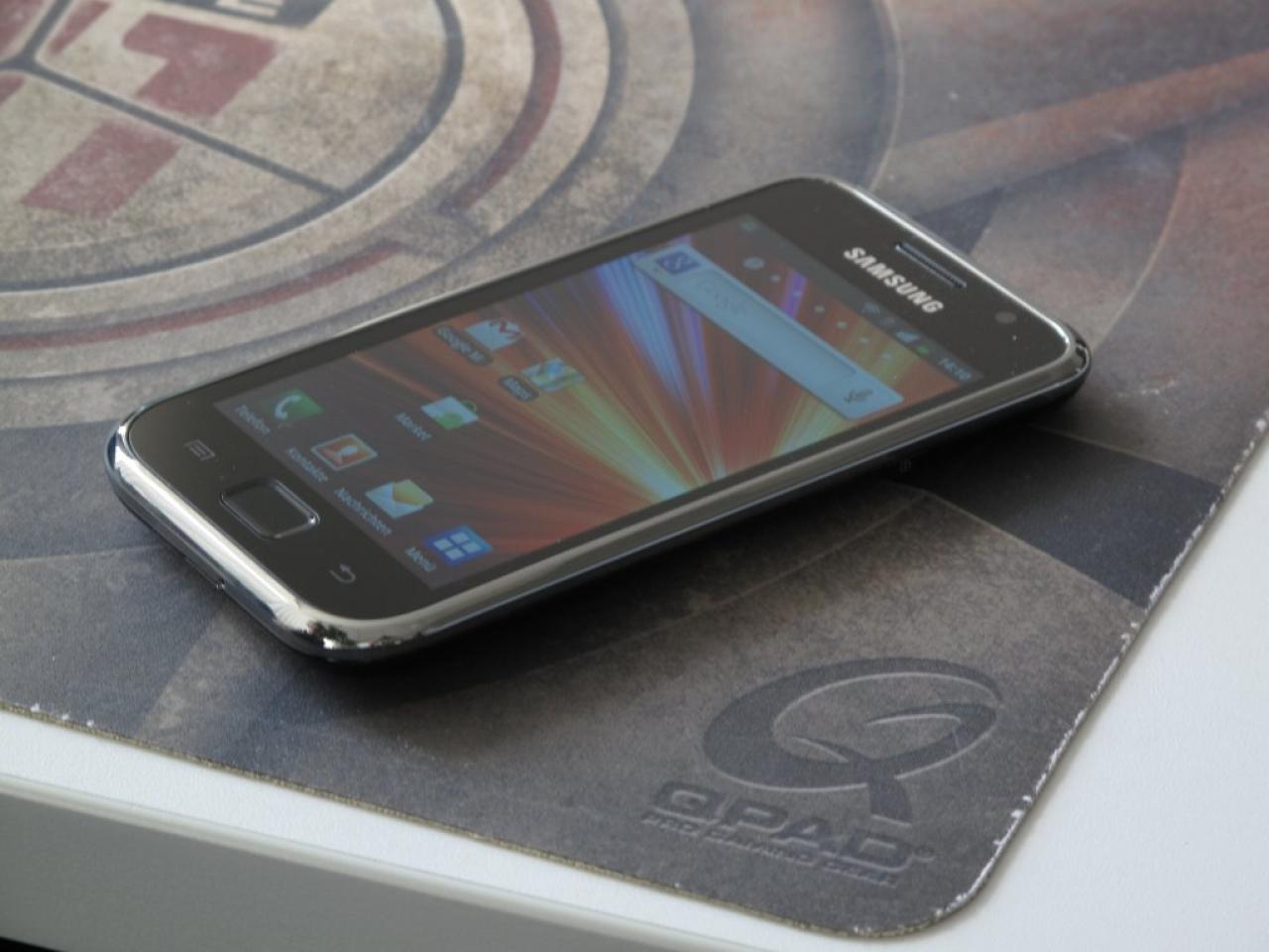 [22/07/2011] Neu für Smartphone-Fans: Lars spielt mit dem neuen Samsung Galaxy S-2 