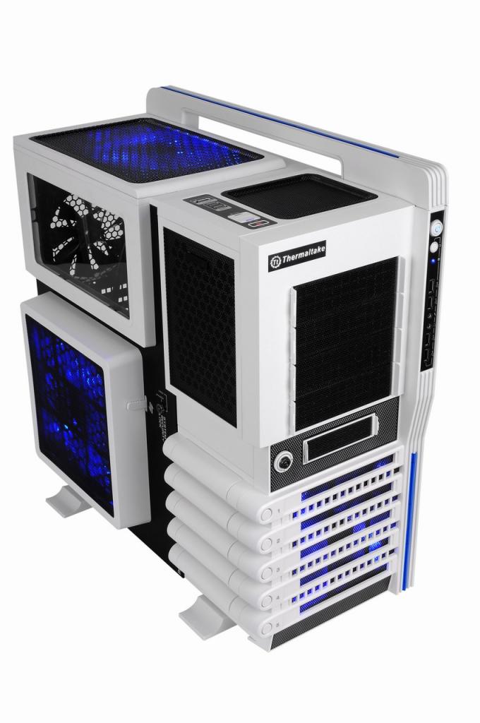 [30/07/2011] Thermaltake Level 10 GT: Snow White (1)