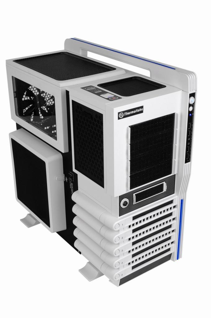 [30/07/2011] Thermaltake Level 10 GT: Snow White (6)