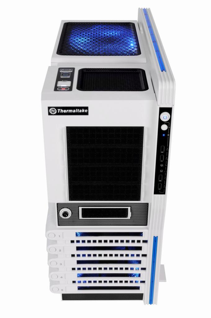 [30/07/2011] Thermaltake Level 10 GT: Snow White (11)