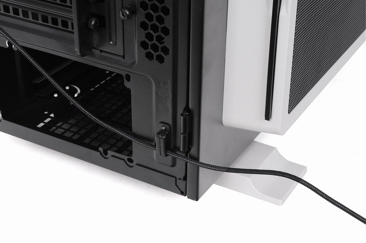 [30/07/2011] Thermaltake Level 10 GT: Snow White (36)