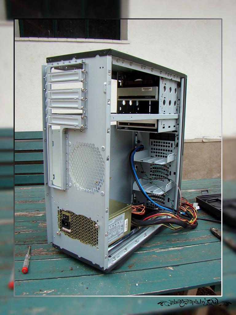 [29/07/2011] Update: Zwei CPUs, Board mit 64-Bit-PCI und SCSI (9)