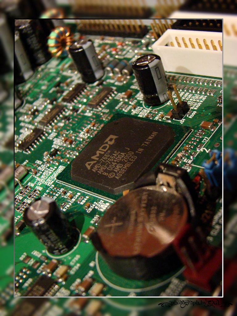 [29/07/2011] Update: Zwei CPUs, Board mit 64-Bit-PCI und SCSI (29)