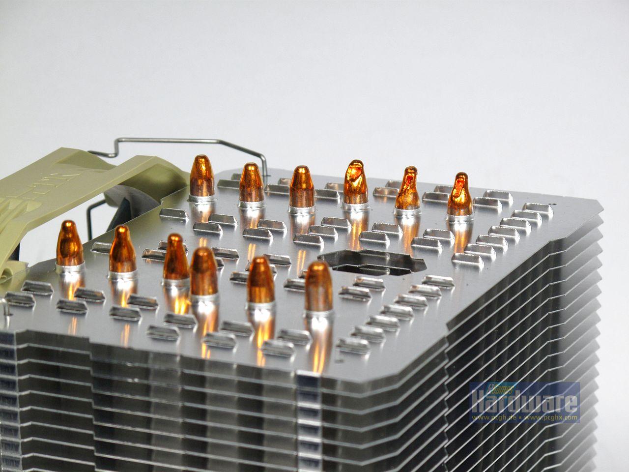 [11/07/2011] Thermalright Macho HR-02 (13)