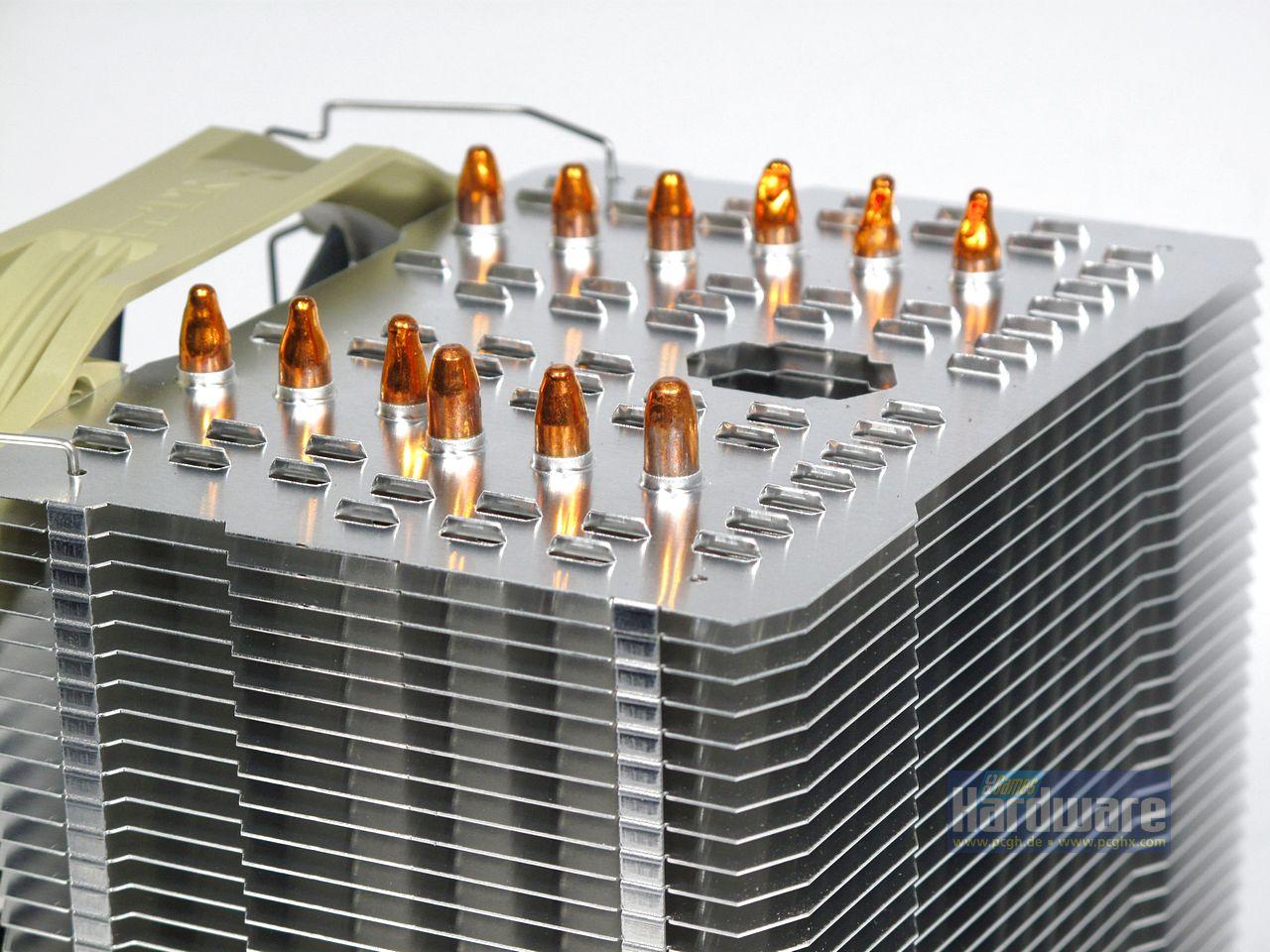 [11/07/2011] Thermalright Macho HR-02 (14)
