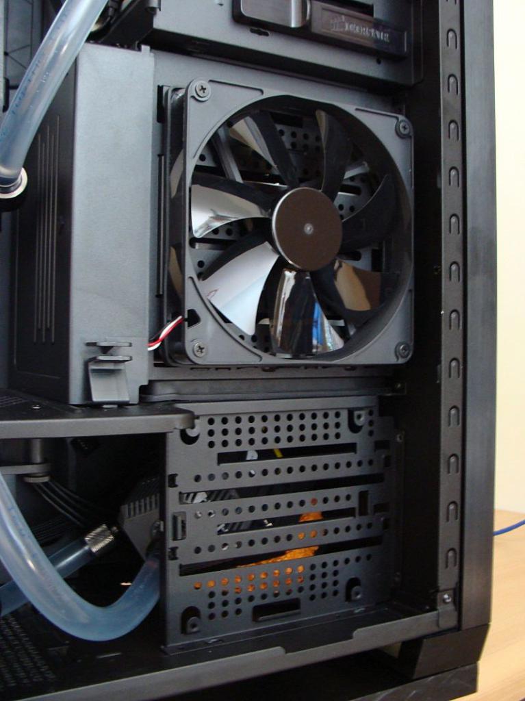 [08/07/2011] Deep Blue Obsidian: Wakü-PC-Tagebuch mit vielen Überraschungen (82)