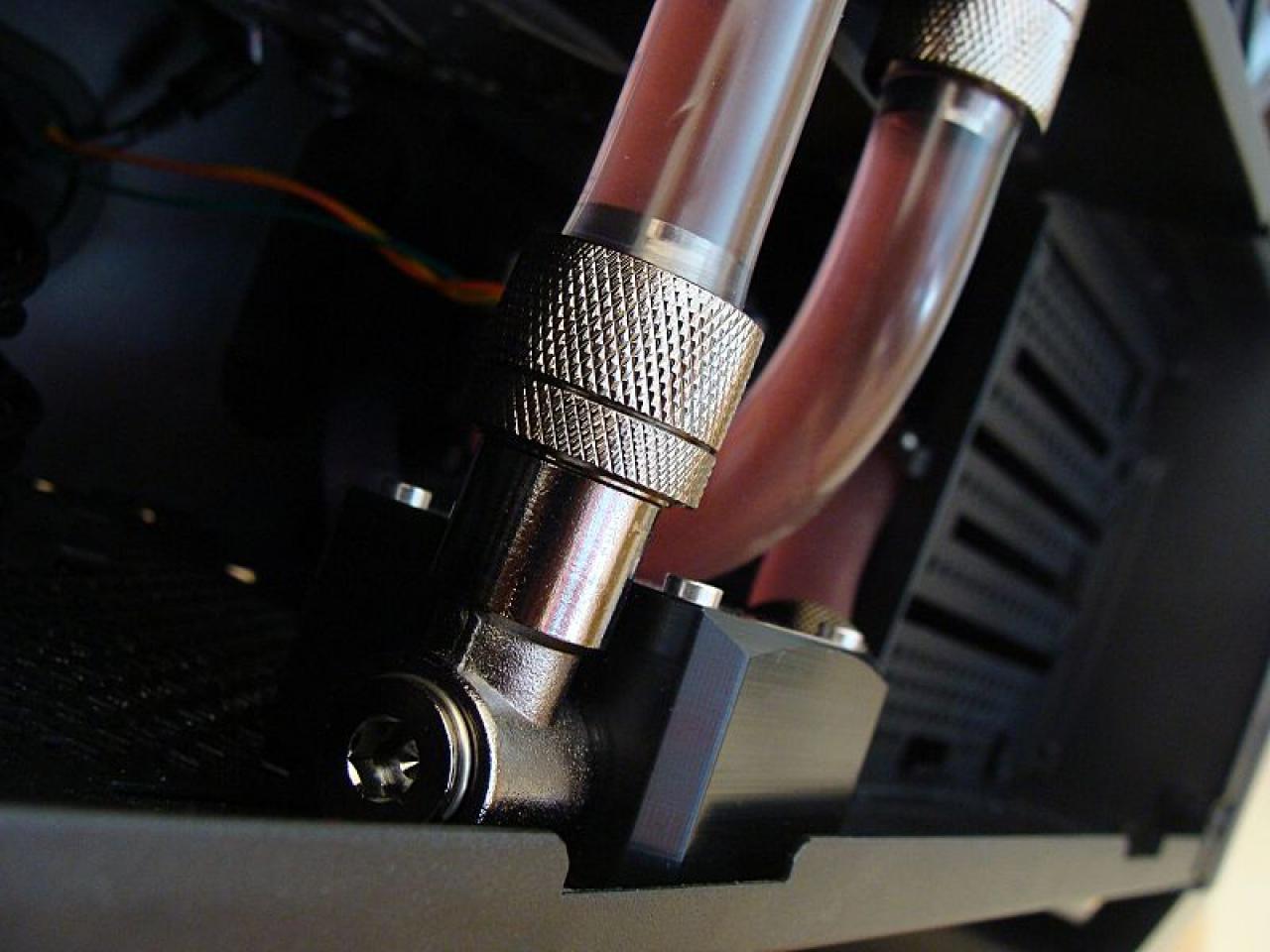 [08/07/2011] Deep Blue Obsidian: Wakü-PC-Tagebuch mit vielen Überraschungen (117)