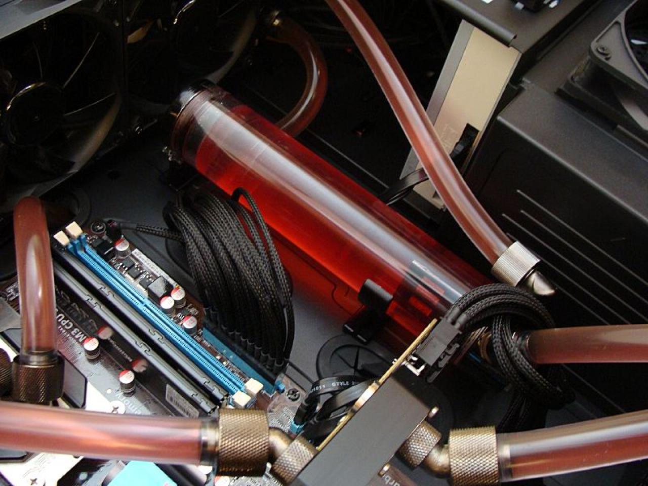 [08/07/2011] Deep Blue Obsidian: Wakü-PC-Tagebuch mit vielen Überraschungen (119)
