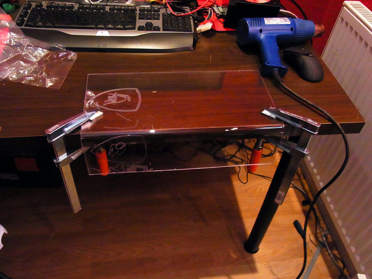 [08/07/2011] Casemod für PS-Freaks: Lamborghini trifft auf NZXT Phantom (11)