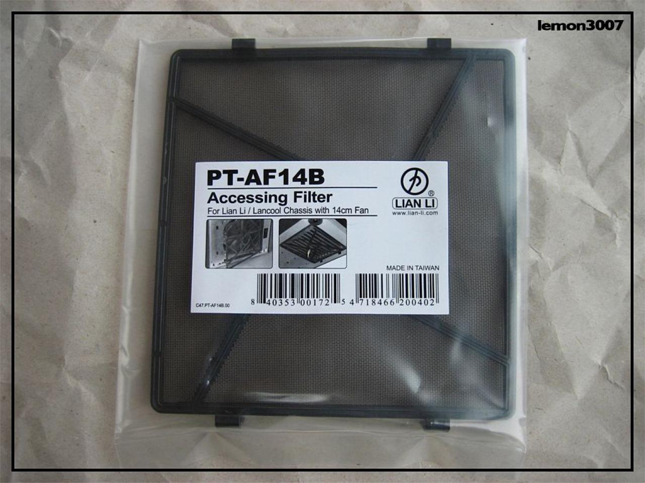 [01/07/2011] Grashüpfer-Casemod mit grünem Sleeve und Lochblech für das Mainboard (23)
