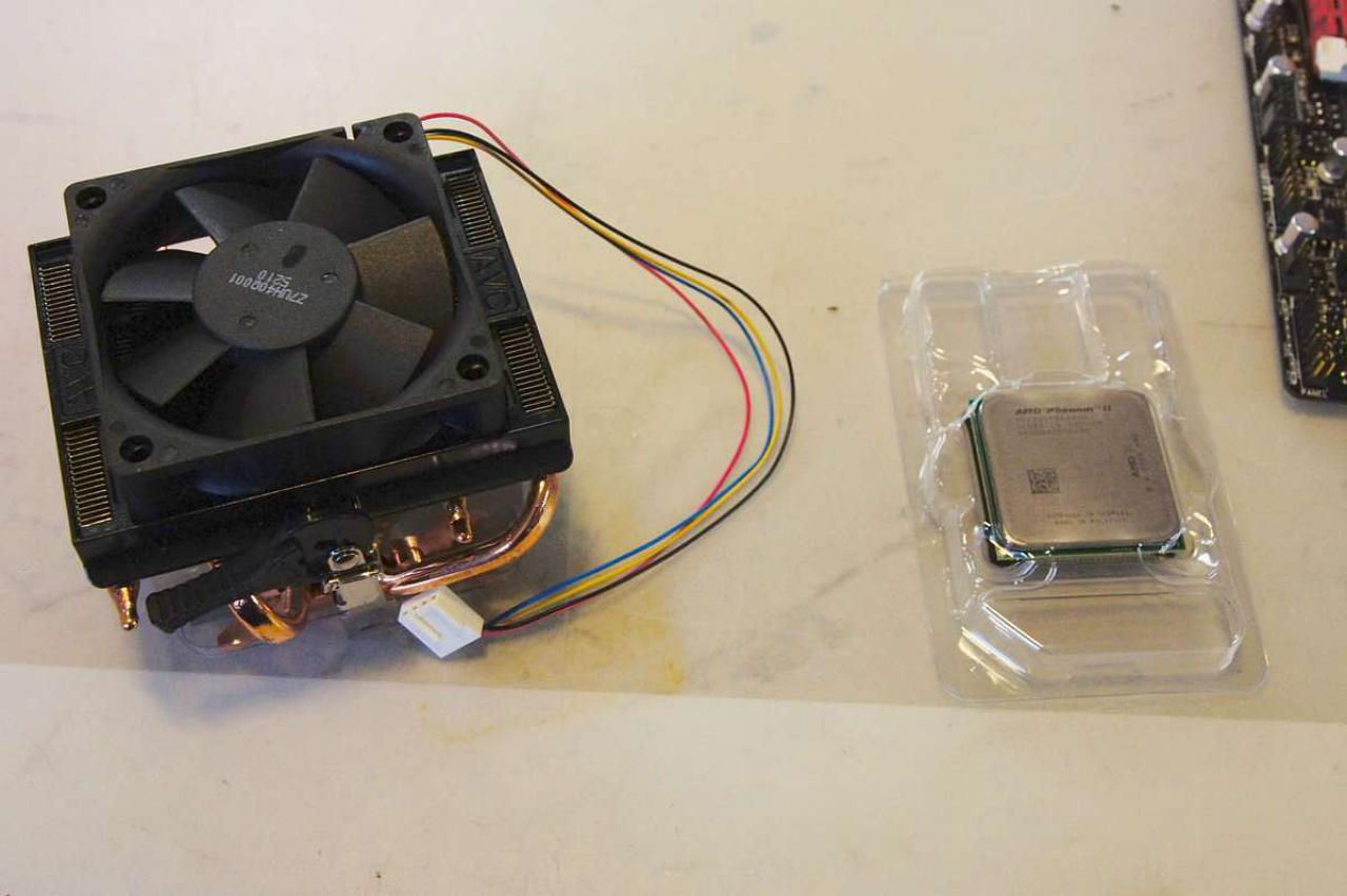 [15/07/2011] Schienenbruch-Casemod: Beleuchteter CPU-Wasserkühler, verkleinerte Grafikkarte und mehr sehenswerte Modifikationen (16)