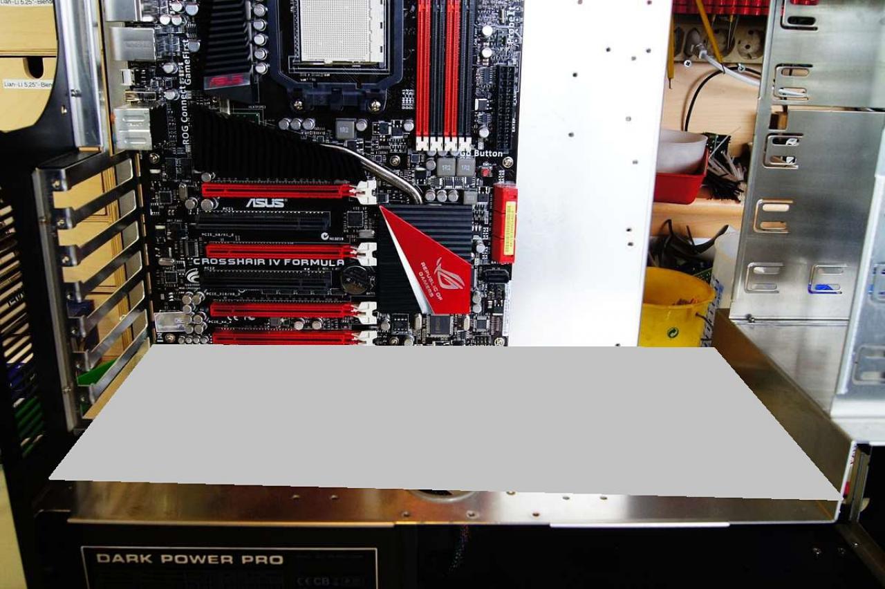[15/07/2011] Schienenbruch-Casemod: Beleuchteter CPU-Wasserkühler, verkleinerte Grafikkarte und mehr sehenswerte Modifikationen (30)