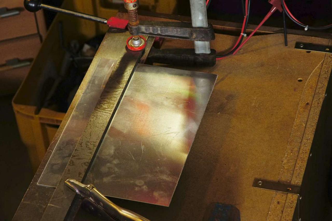 [15/07/2011] Schienenbruch-Casemod: Beleuchteter CPU-Wasserkühler, verkleinerte Grafikkarte und mehr sehenswerte Modifikationen (50)