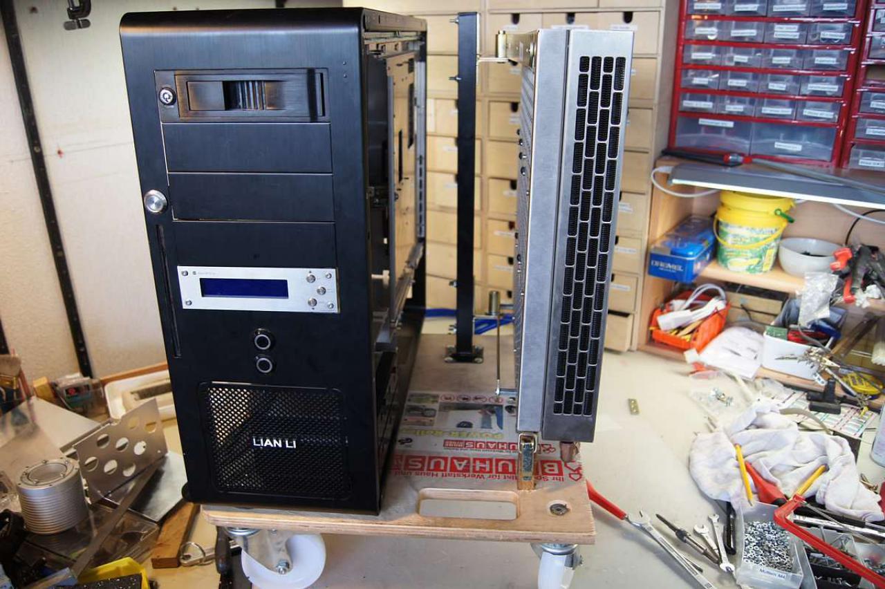 [15/07/2011] Schienenbruch-Casemod: Beleuchteter CPU-Wasserkühler, verkleinerte Grafikkarte und mehr sehenswerte Modifikationen (88)