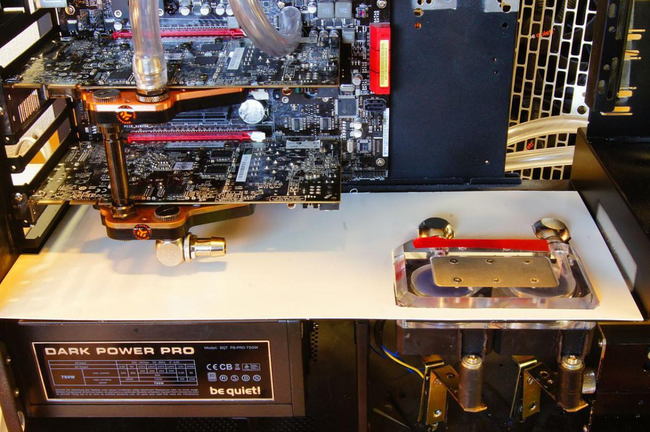 [15/07/2011] Schienenbruch-Casemod: Beleuchteter CPU-Wasserkühler, verkleinerte Grafikkarte und mehr sehenswerte Modifikationen (102)