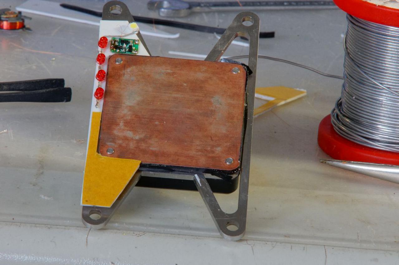 [15/07/2011] Schienenbruch-Casemod: Beleuchteter CPU-Wasserkühler, verkleinerte Grafikkarte und mehr sehenswerte Modifikationen (116)