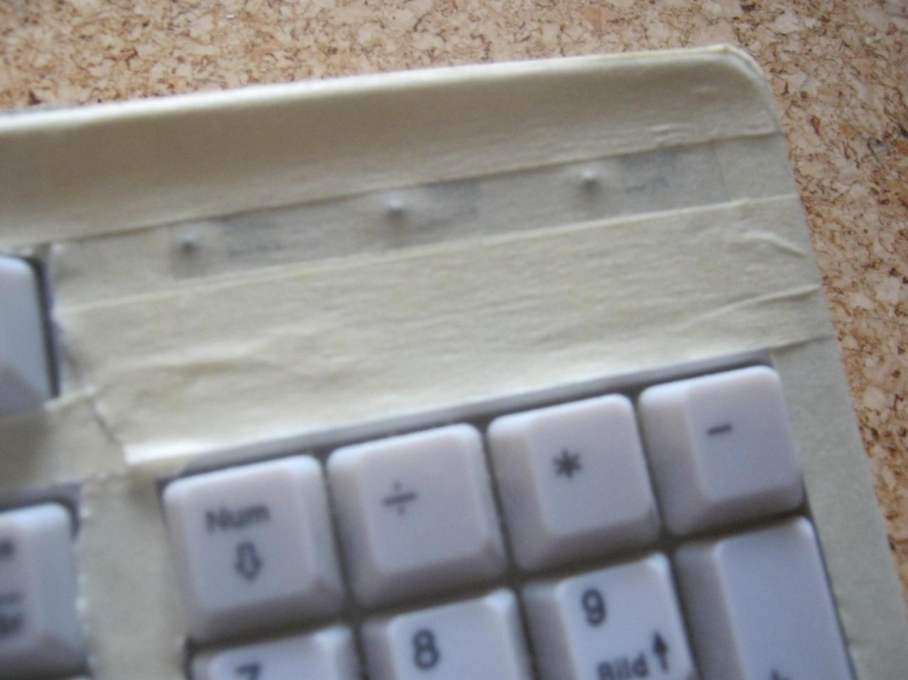 [11/08/2011] Casemod der anderen Art: Quick 'n' Dirty Kreppband-Casemod (24)