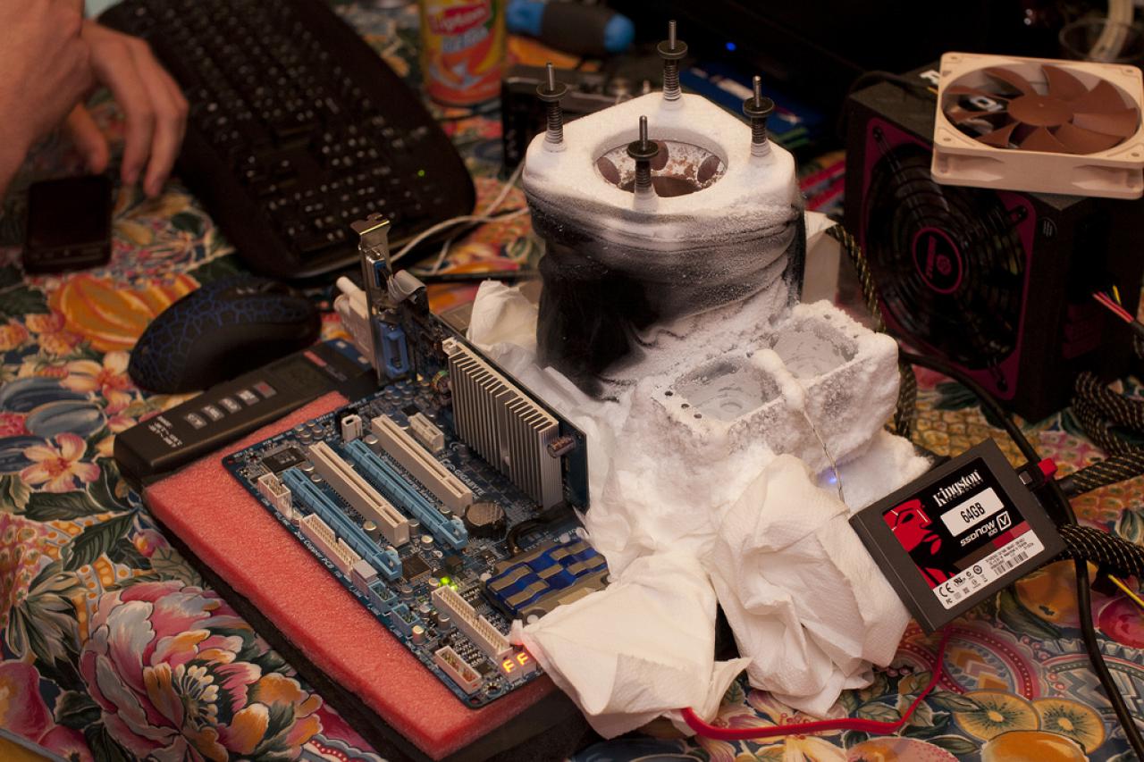 [03/08/2011] RAM: Weltrekord mit zwei HyperX-Modulen von Kinston gebrochen (14)