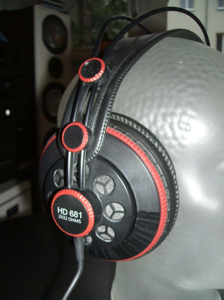 [27/08/2011] Kopfhörer Superlux HD 681 im PCGHX-Check: Satter Sound für 20 Euro? (2)