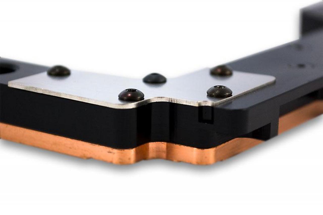 [26/08/2011] EK FB ASUS Crosshair V Acetal 03