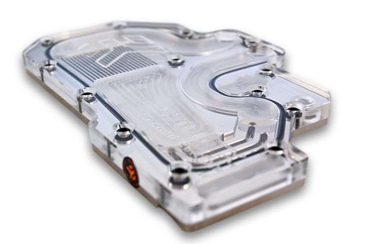 [26/08/2011] EK FC570 GTX SE EN Nickel 03