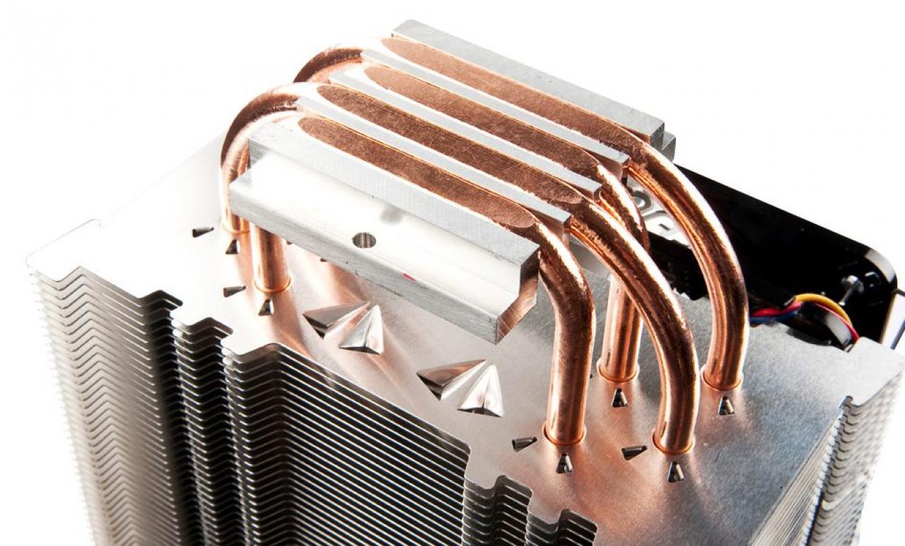 [04/08/2011] CPU-Kühler Enermax ETS-T40-TB (4)
