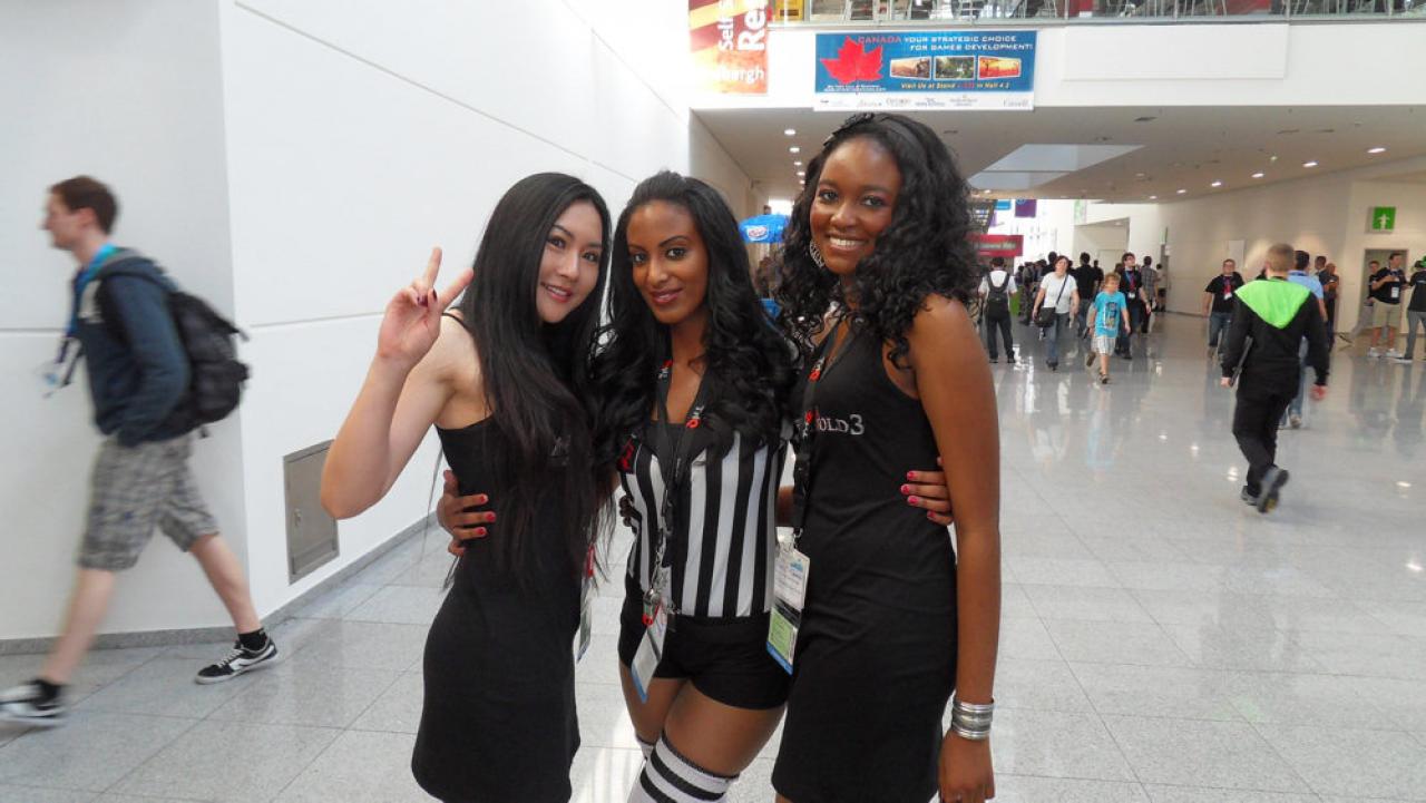 [17/08/2011] Gamescom 2011: Die erste Messedamen (2)