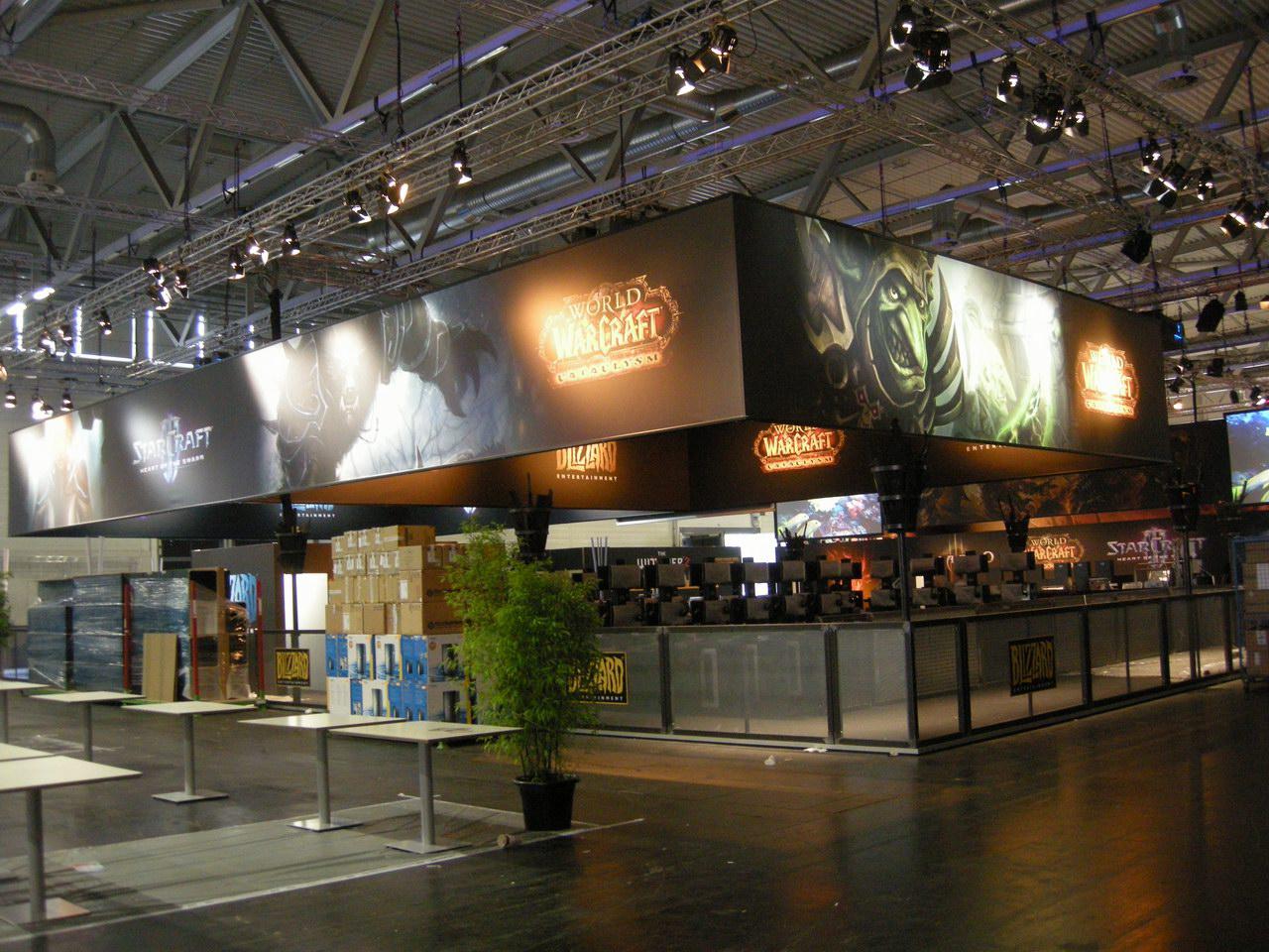 [15/08/2011] Gamescom 2011: Die erste Messedamen (22)