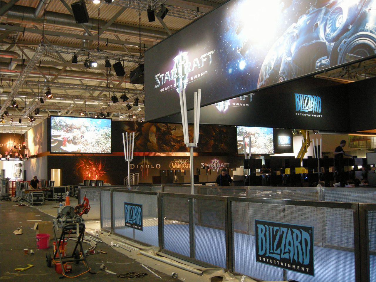 [15/08/2011] Gamescom 2011: Die erste Messedamen (34)