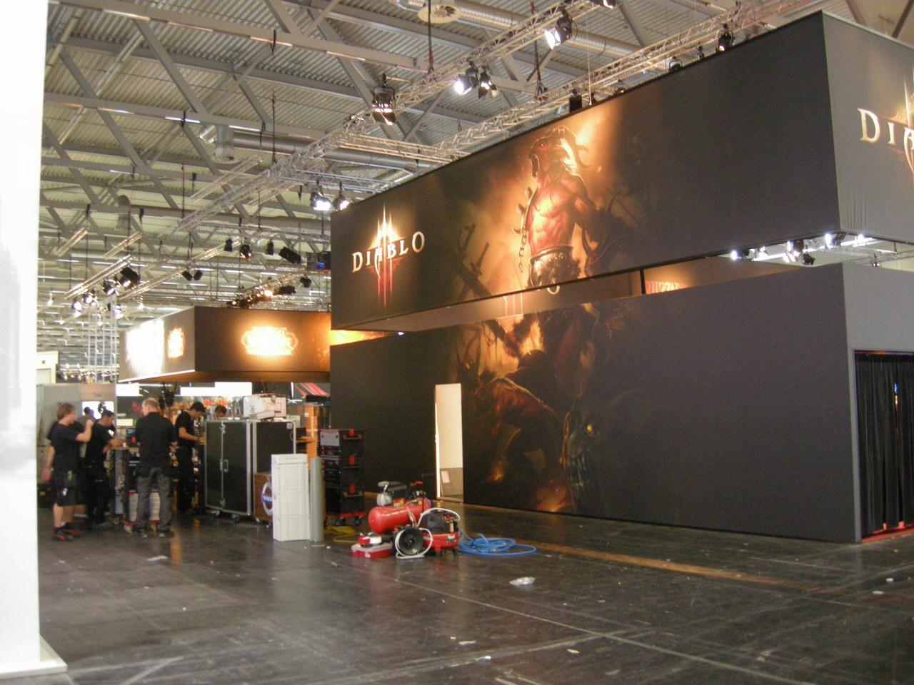[15/08/2011] Gamescom 2011: Die erste Messedamen (18)