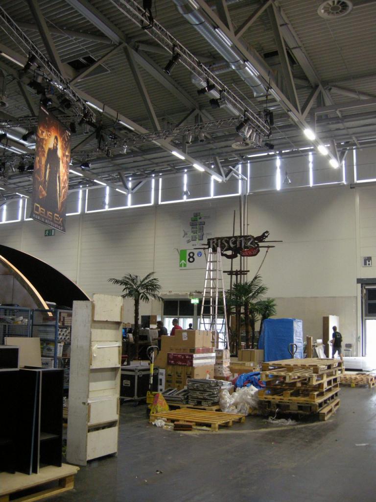 [15/08/2011] Gamescom 2011: Die erste Messedamen (49)