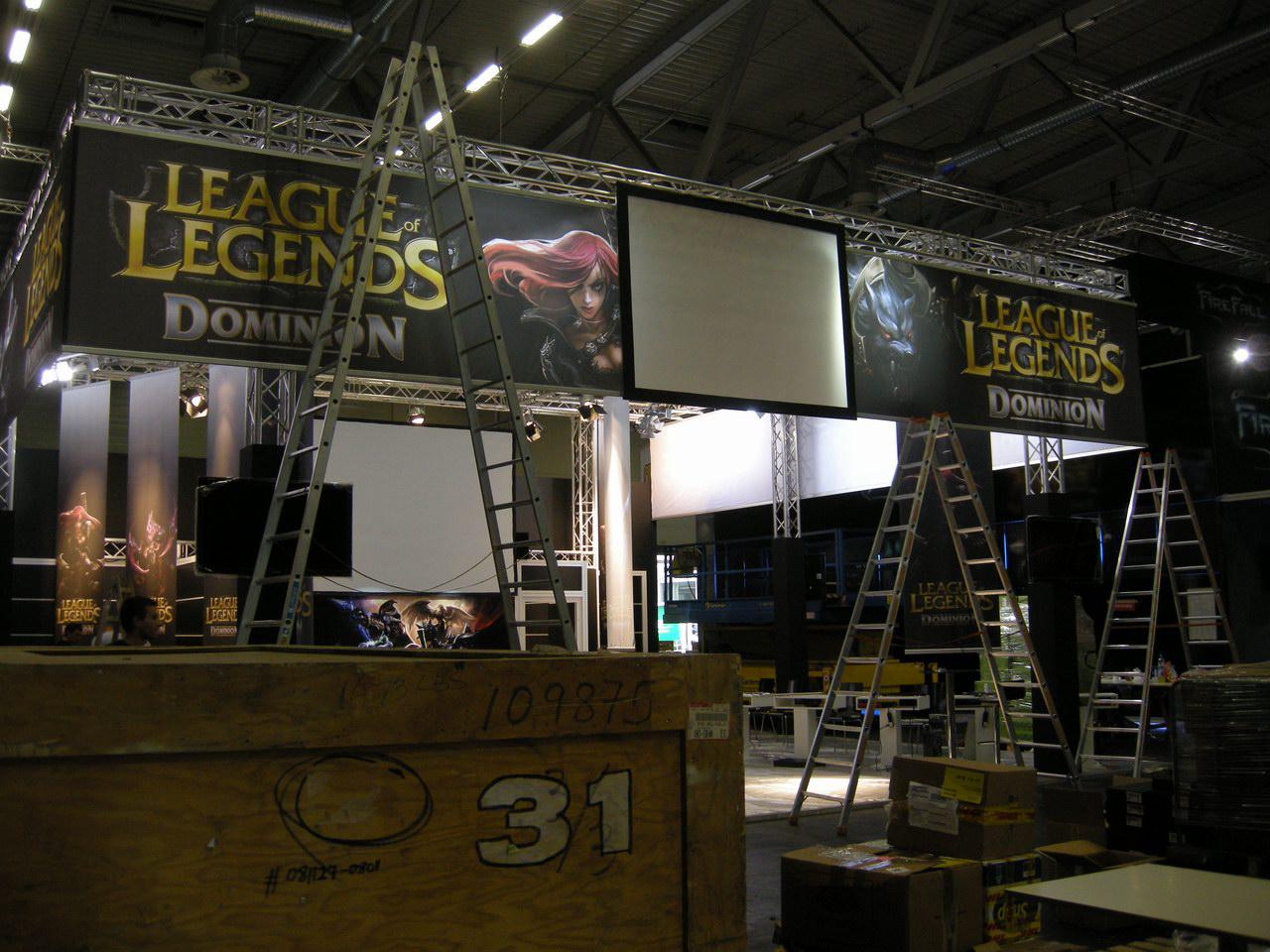 [15/08/2011] Gamescom 2011: Die erste Messedamen (65)