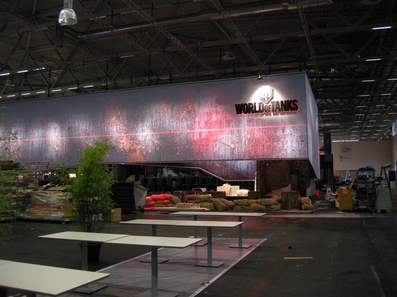[15/08/2011] Gamescom 2011: Die erste Messedamen (67)