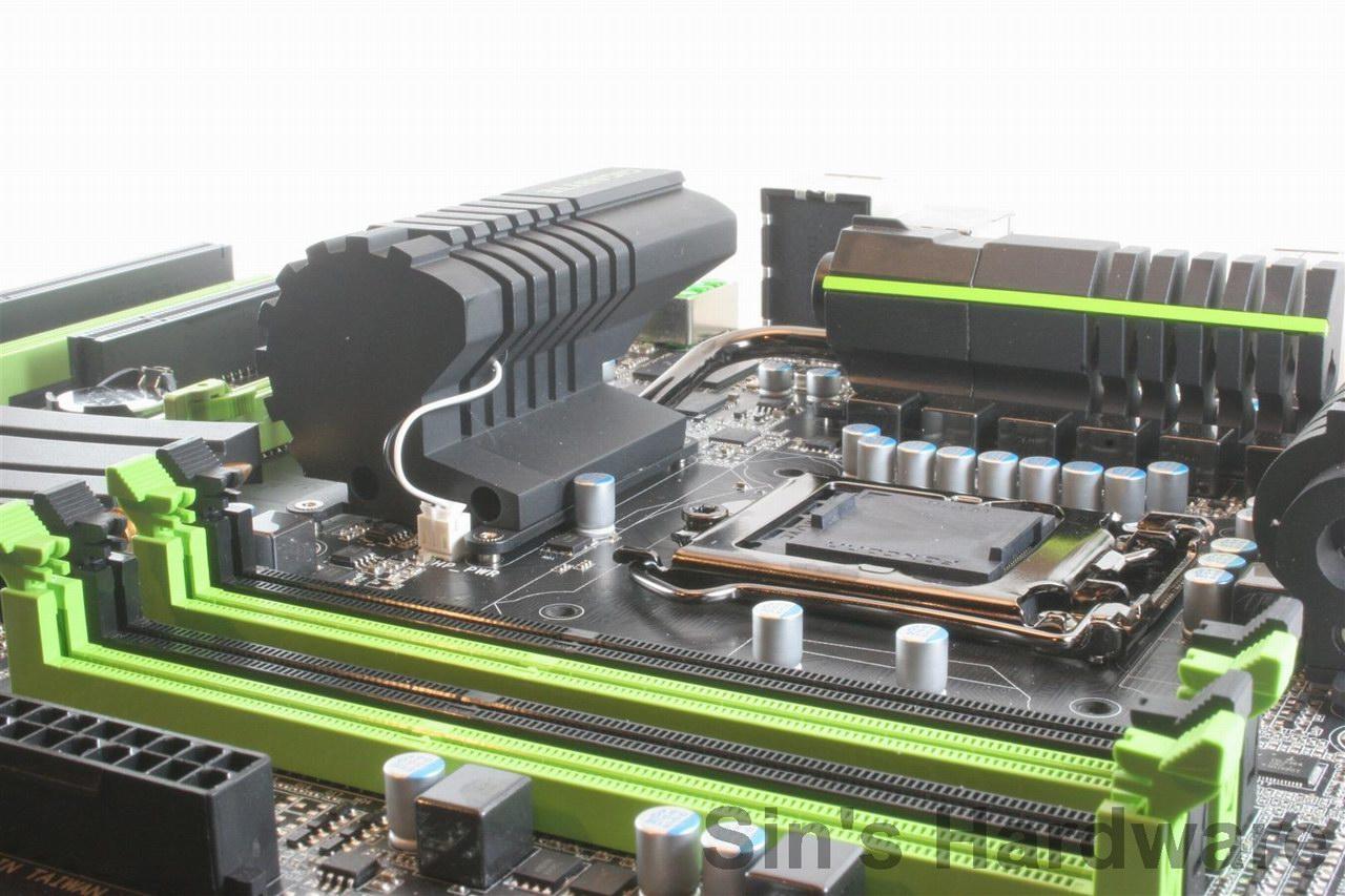 [05/08/2011] Gigabyte G1 Sniper 2 by Sinhardware (5)
