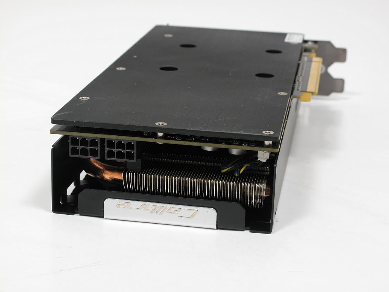 [10/08/2011] Neu im PCGH-Testlabor: Sparkle Calibre X560 Ti DF (4)