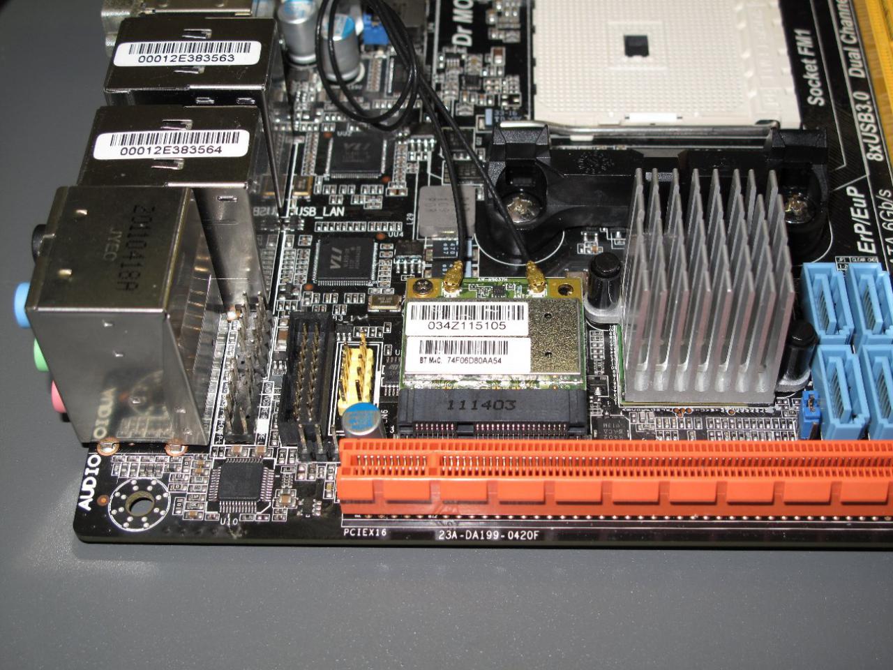 [20/08/2011] Mini-ITX-Llano-Board von Zotac (4)
