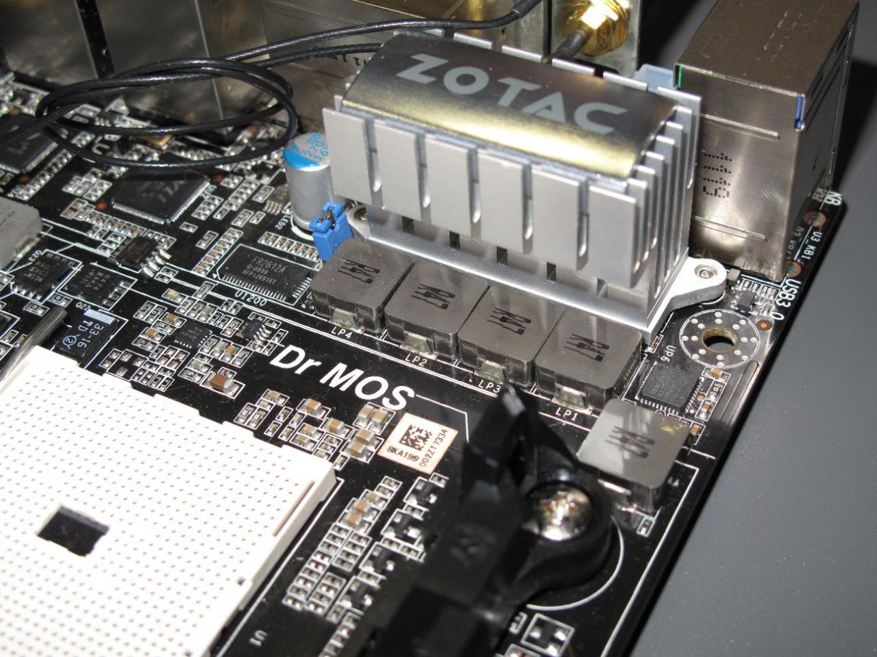 [20/08/2011] Mini-ITX-Llano-Board von Zotac (5)