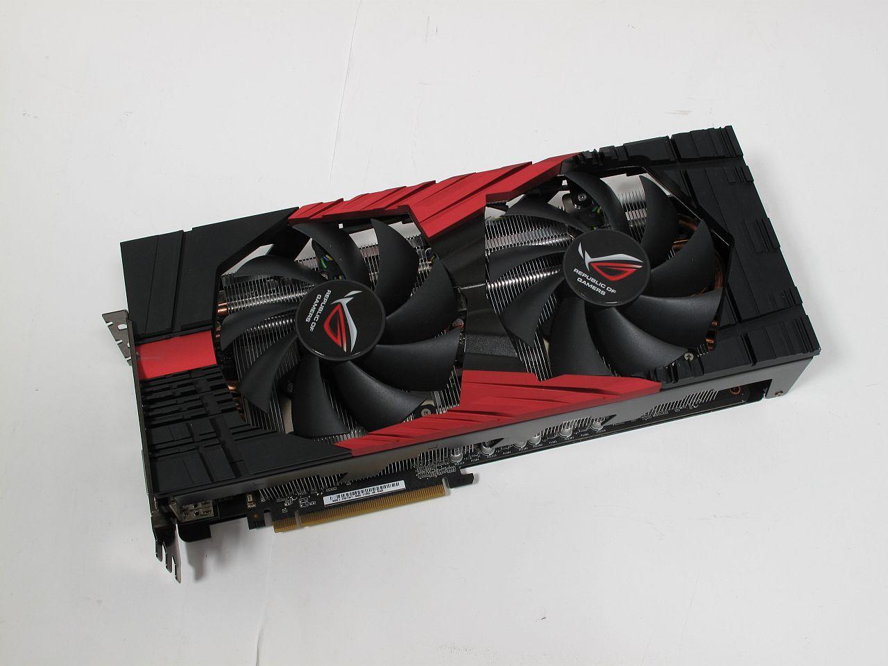 [29/08/2011] Asus Mars 2: Das Dual-GPU-Monster Asus Mars 2 wurde auf der letzten Computex vorgestellt und erscheint in einer streng limitierten Auflage von 999 Stück. Die 2,5 Kilogramm liegen bei rund 1.400 Euro.