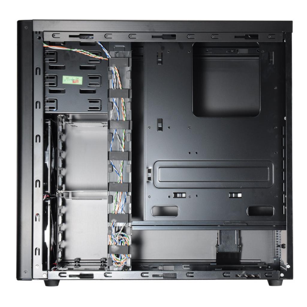 [30/08/2011] Lancool PC-K9: Gehäuse mit Fokus auf werkeuglosem Design (7)