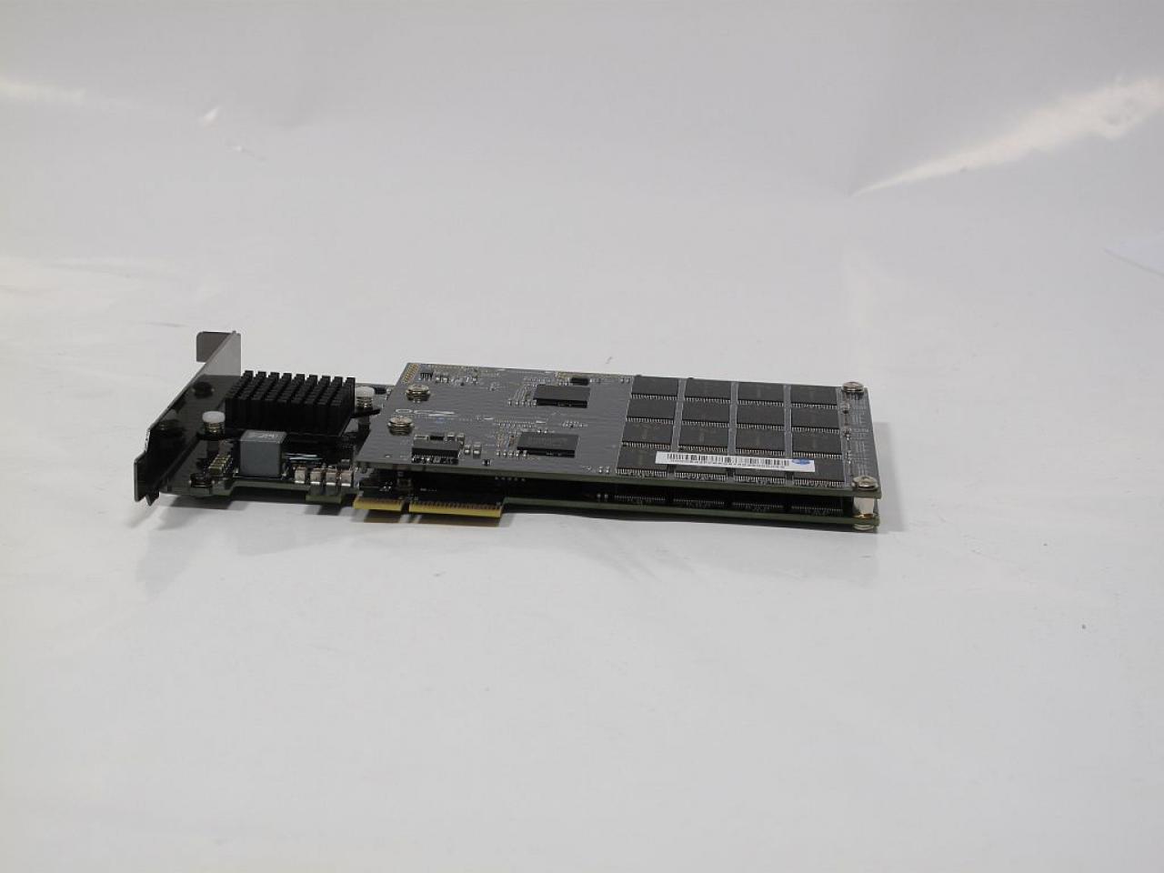 [22/08/2011] Neu im Test-Labor: OCZ Revodrive 3 X2 mit 480 GByte und VCA 2.0. (1)