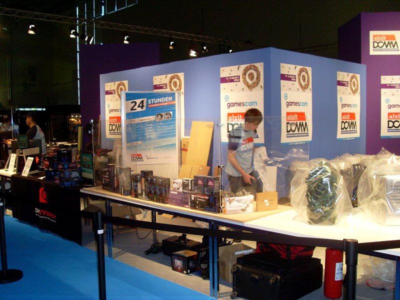 [26/08/2011] Raumschiff-Casecon von der Gamescom: In nur 24 Stunden fertig (8)