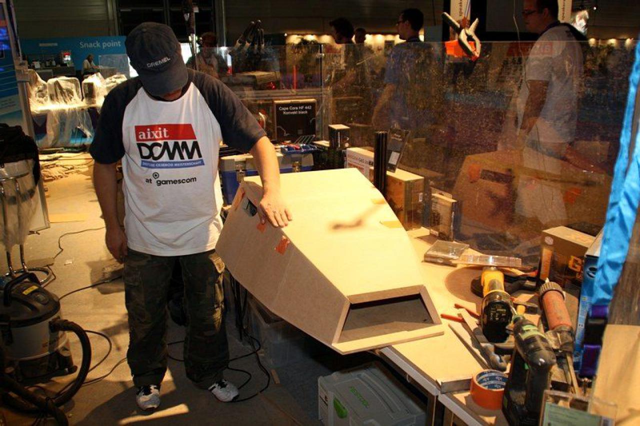 [26/08/2011] Raumschiff-Casecon von der Gamescom: In nur 24 Stunden fertig (23)
