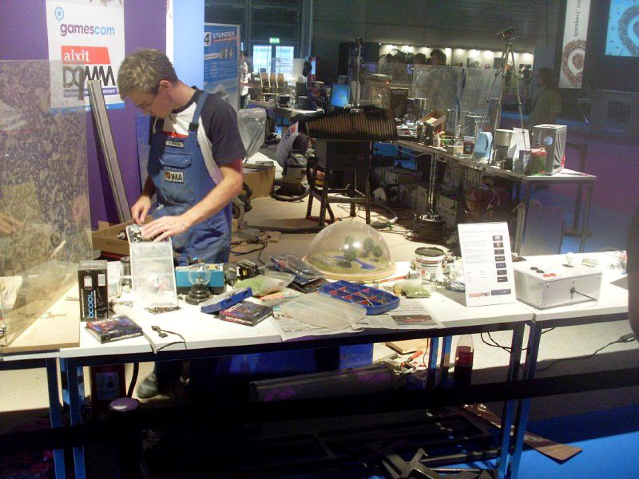 [26/08/2011] Raumschiff-Casecon von der Gamescom: In nur 24 Stunden fertig (44)