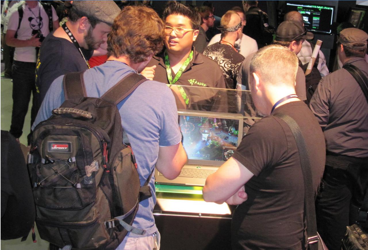[27/08/2011] Razer Blade: Exklusive Bilder vom Gaming Notebook (2)